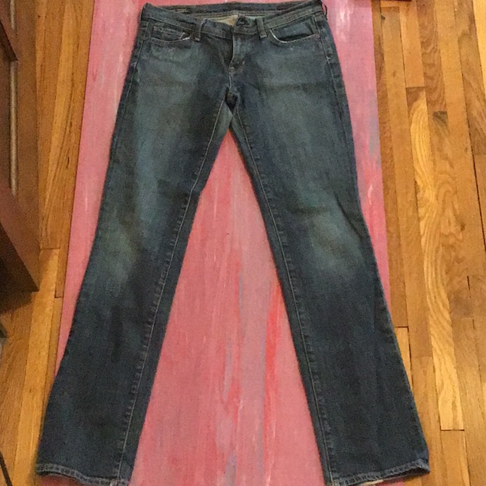 Citizen of humanity low rise straight leg jeans.